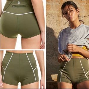 ♥️Free People Movement Your a Peach shorts Size S.P Olive Green EUC